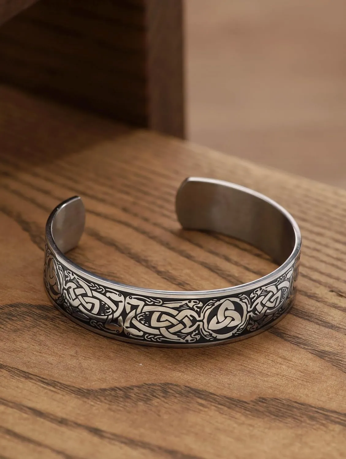 HAQUIL Viking Jewelry Viking Cuff Bracelet for Men and Women