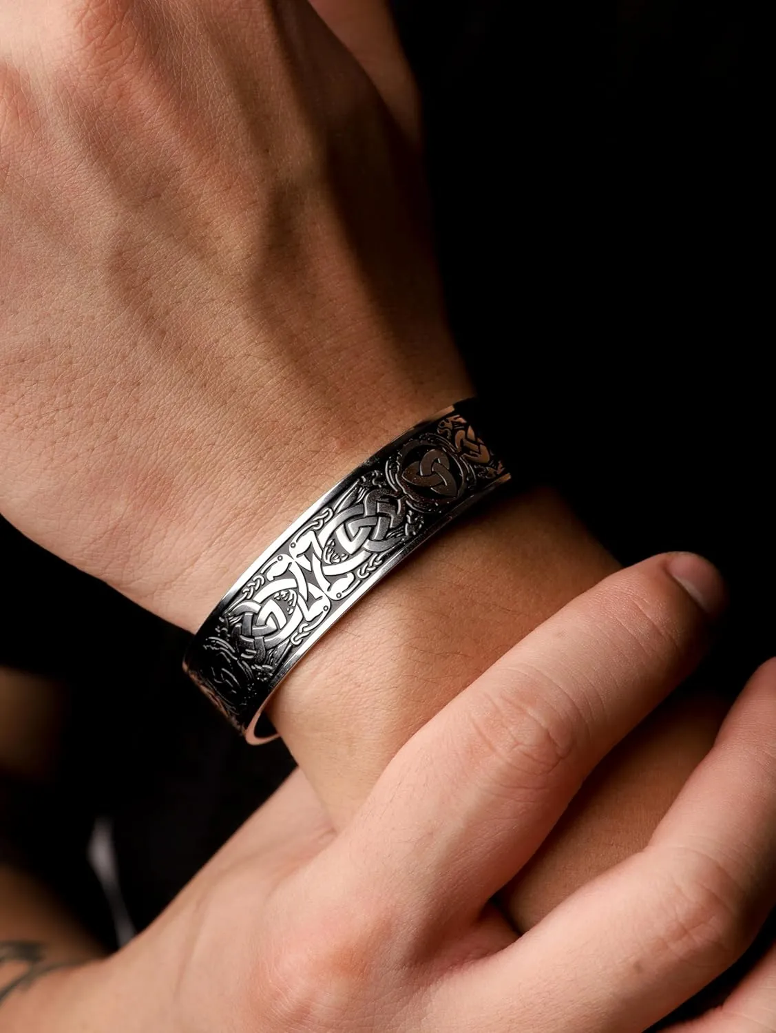 HAQUIL Viking Jewelry Viking Cuff Bracelet for Men and Women