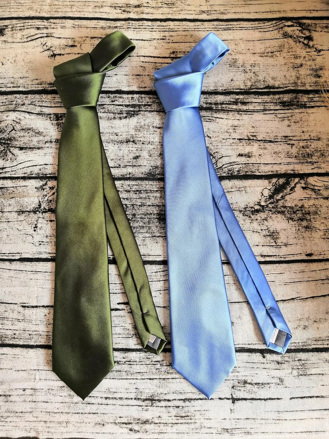 KissTies Solid Satin Tie Pure Color Necktie Mens Ties   Gift Box