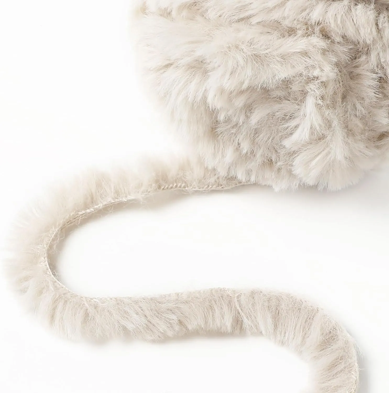 NICEEC 2 Skeins Faux Fur Yarn Super Soft, Chunky & Fluffy, Eyelash Yarn for Crochet & Knitting (Total Length 70yds,3.53oz) - Beige