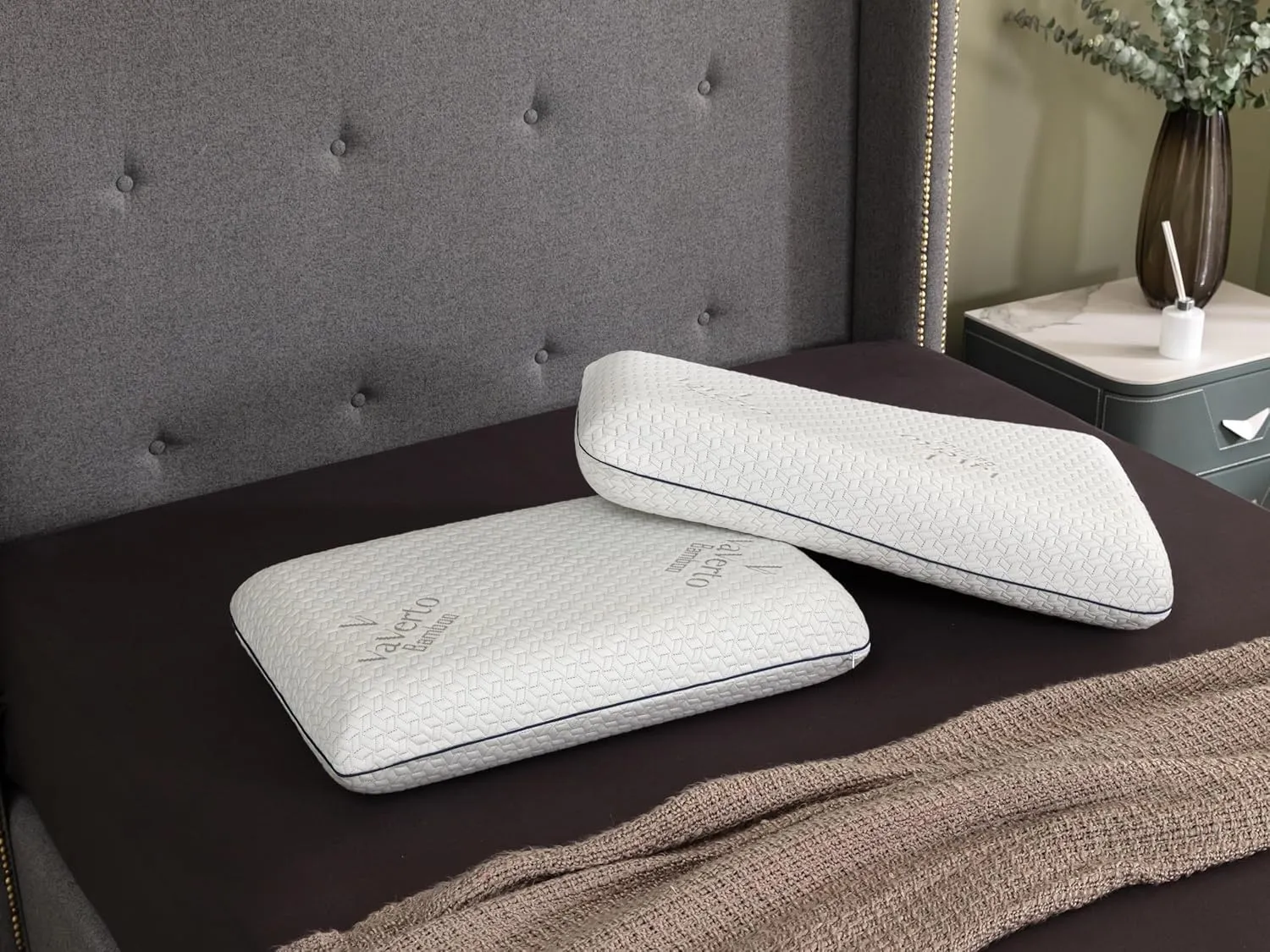 Vaverto Gel Memory Foam Pillow 2 Pack - Standard Size - Ventilated, Bed Pillows with Viscose Made from Bamboo Pillow Cover,Cooling, Bed Pillows